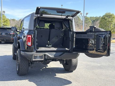 Used 2022 Ford Bronco Black Diamond image 14