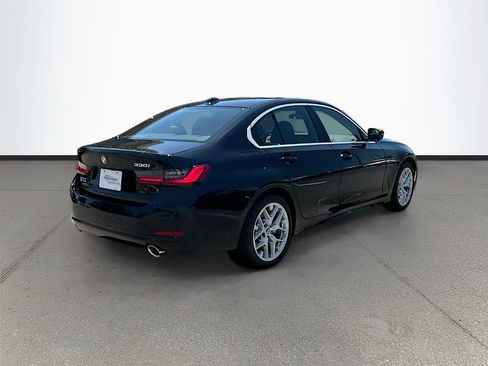 Used 2025 BMW 330i Sedan w/ Convenience Package RWD image 7