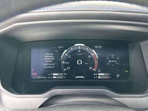 Used 2022 Toyota Tundra Platinum w/ Advanced Package image 25