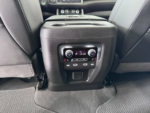 Certified 2024 GMC Yukon XL Denali w/ Advanced Technology Package AWD/4WD image 33