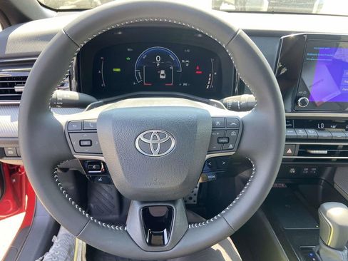 New 2026 Toyota Camry SE FWD image 25
