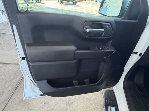 Used 2021 Chevrolet Silverado 1500 Custom w/ Safety Confidence Package image 17