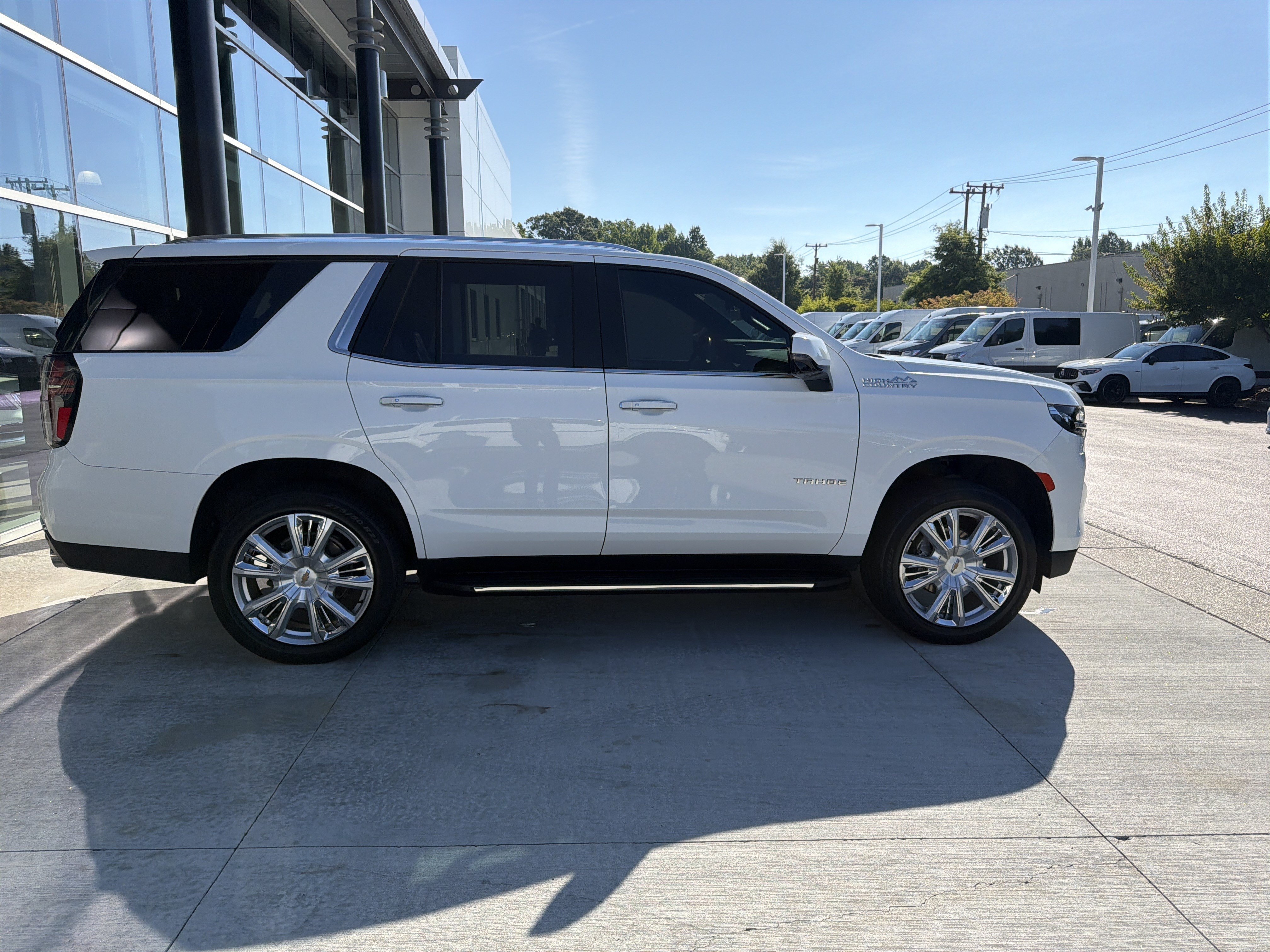 Used 2021 Chevrolet Tahoe High Country AWD/4WD image 12