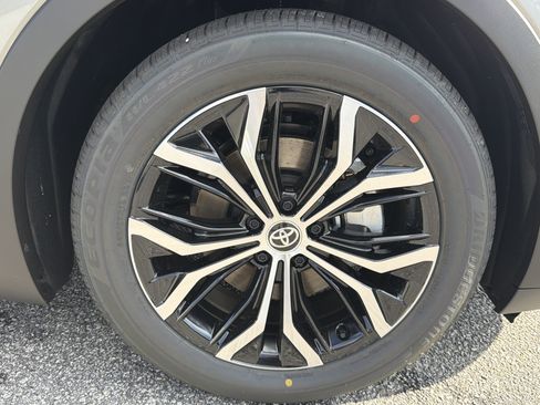 New 2026 Toyota Crown XLE image 13