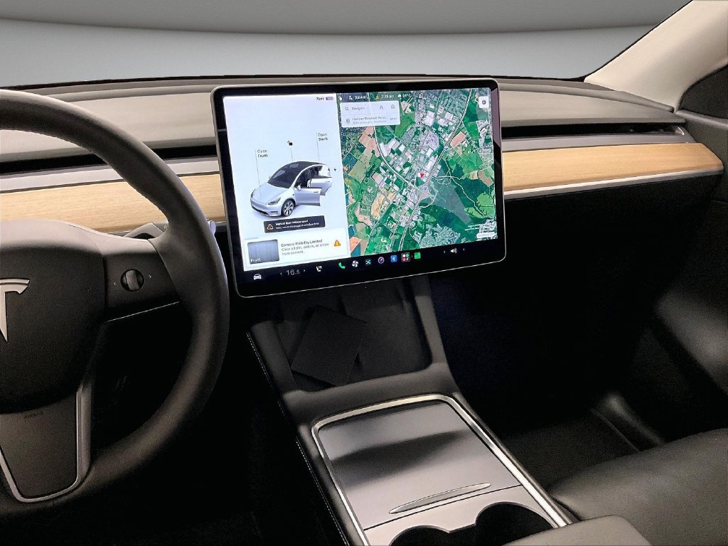Used 2021 Tesla Model Y Long Range AWD/4WD image 9