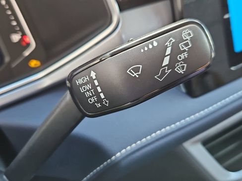 New 2026 Volkswagen Taos SEL AWD/4WD image 26