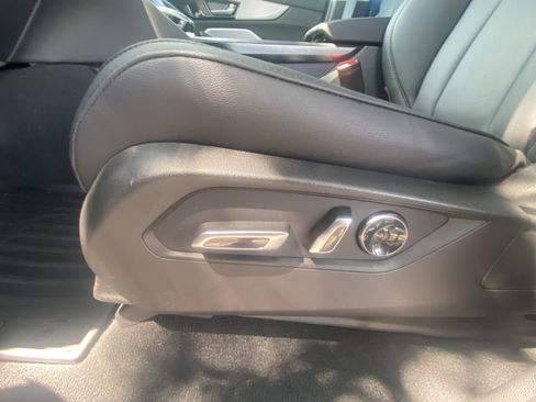 Used 2026 Acura MDX SH-AWD image 12
