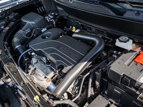 New 2026 GMC Terrain Denali w/ LPO, Floor Liner Package image 7