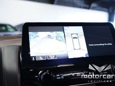 Used 2021 Nissan Armada Platinum w/ Captain's Chairs Package image 31