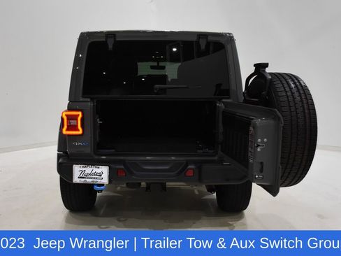 Used 2023 Jeep Wrangler Unlimited Sahara image 6