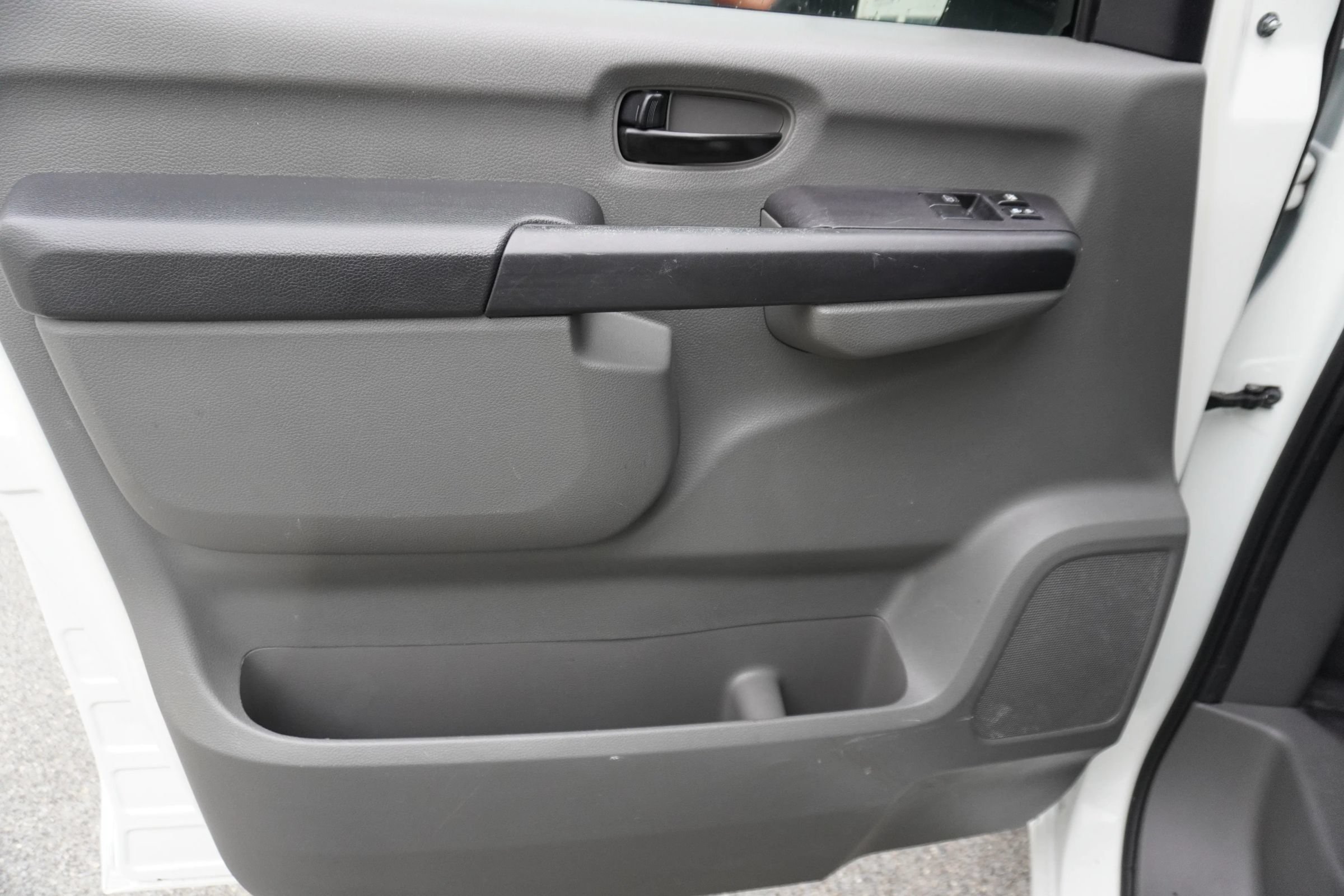 Used 2017 Nissan NV 2500 S w/ Power Basic Package RWD image 18
