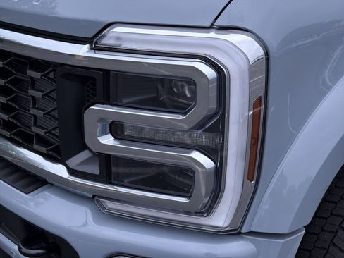 New 2026 Ford F450 Platinum w/ Platinum Plus Package AWD/4WD image 13