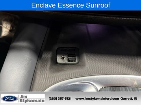 Used 2021 Buick Enclave Essence w/ Sound and Sites Package FWD image 23