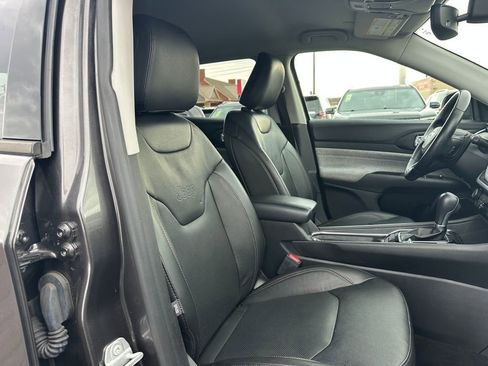 Used 2022 Jeep Compass Latitude image 19