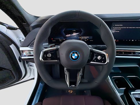 New 2026 BMW i7 xDrive60 w/ M Sport Package RWD image 38