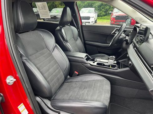 Used 2025 Mitsubishi Outlander SE AWD/4WD image 11