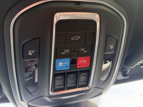New 2026 Jeep Grand Wagoneer 4WD image 21
