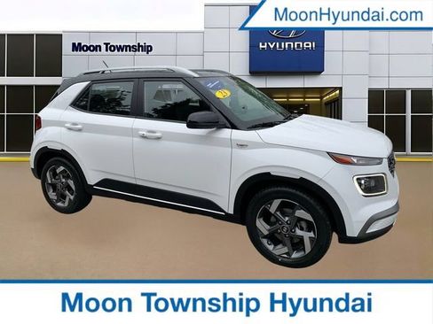 Certified 2023 Hyundai Venue Limited FWD image 1