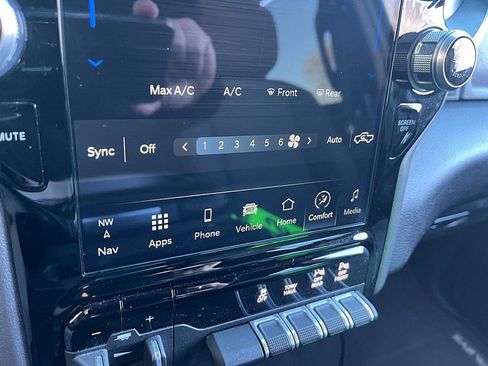 Used 2024 RAM 2500 Big Horn w/ Night Edition image 37