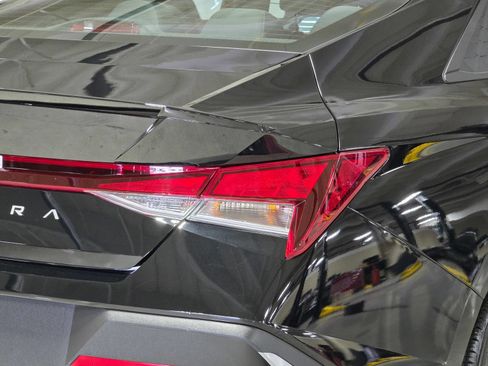 Certified 2025 Hyundai Elantra Sport FWD image 12