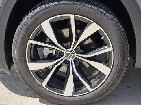 New 2026 Volkswagen Atlas SEL Premium R-Line AWD/4WD image 9