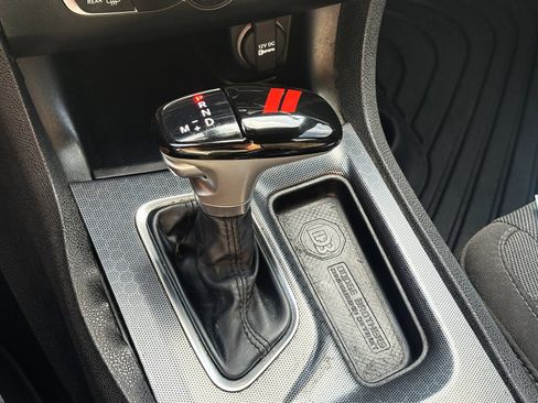 Used 2015 Dodge Charger SXT RWD image 24