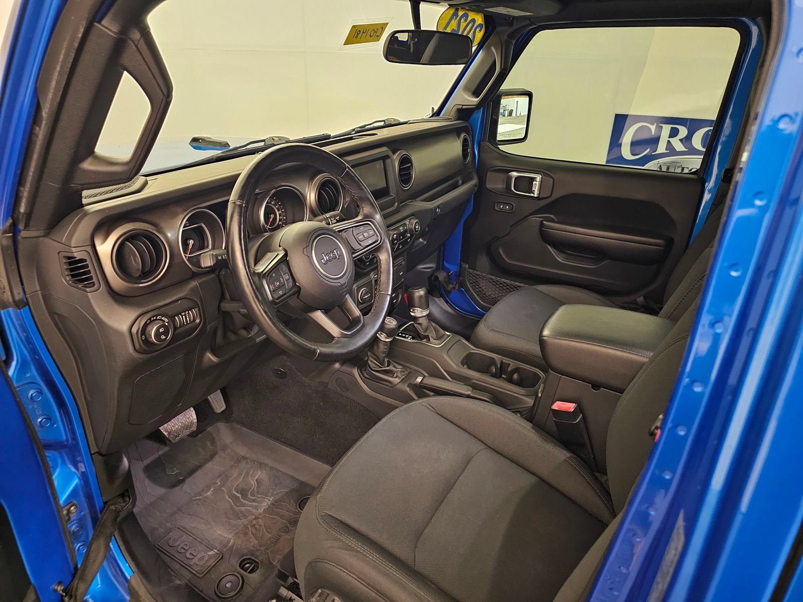 Used 2021 Jeep Gladiator Sport AWD/4WD image 3