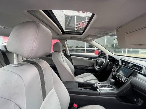 Used 2016 Honda Civic EX image 7