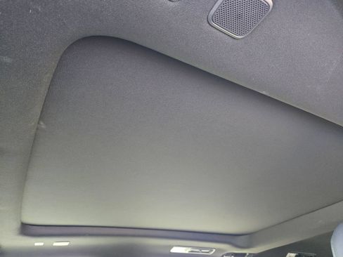 Used 2025 Toyota Sequoia Platinum AWD/4WD image 9