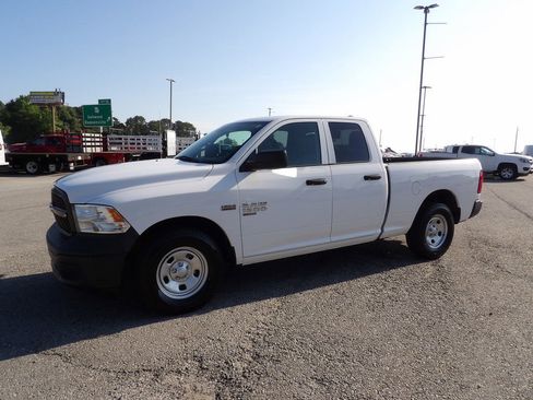 Used 2021 RAM 1500 Tradesman RWD image 3