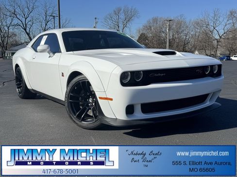 Used 2021 Dodge Challenger R/T Scat Pack image 1