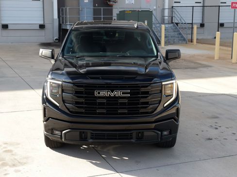 Used 2023 GMC Sierra 1500 Elevation w/ LPO, Elevation Black Package image 24