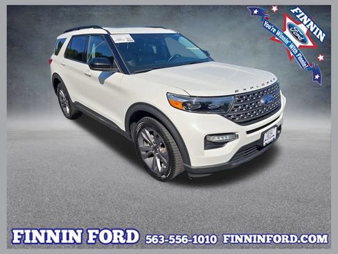 Used 2024 Ford Explorer XLT w/ Equipment Group 202A AWD/4WD image 1