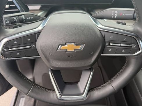 Used 2025 Chevrolet Suburban LT w/ Comfort Package RWD image 25