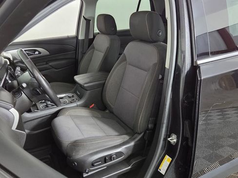 Used 2018 Chevrolet Traverse LT w/ LPO, Cargo Package image 17