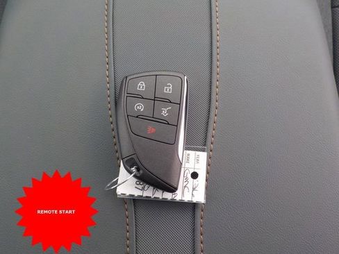 New 2026 GMC Acadia AT4 w/ Super Cruise Package image 43