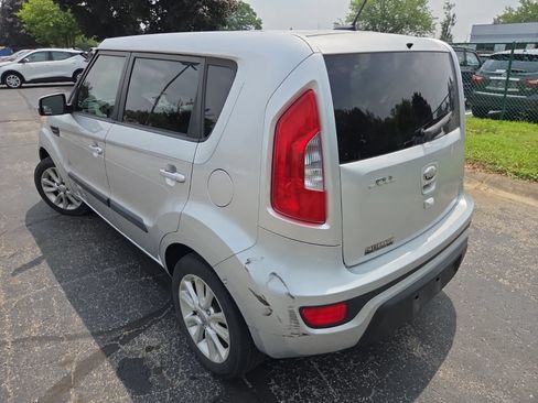 Used 2013 Kia Soul + w/ Audio Pkg FWD image 7