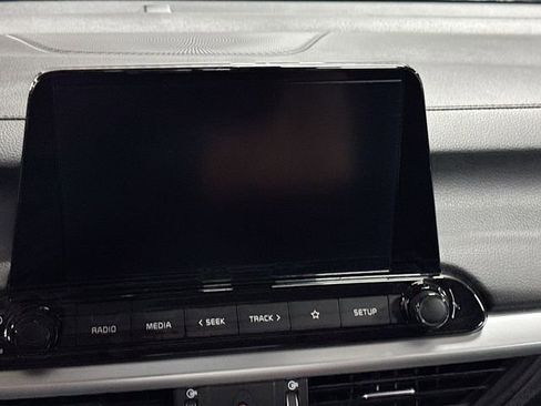 Used 2024 Kia Forte LXS w/ LXS Technology Package image 18