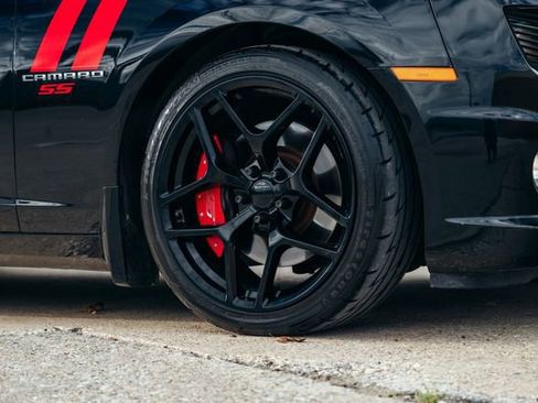 Used 2011 Chevrolet Camaro SS w/ Interior Accent Trim Package image 42