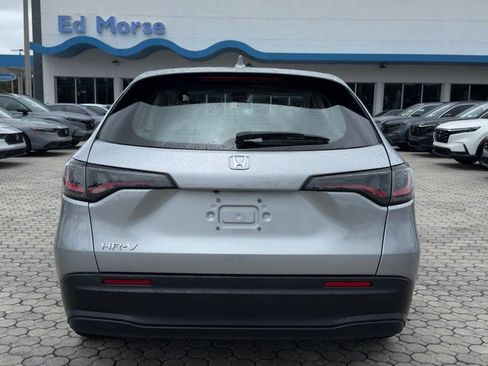 Used 2024 Honda HR-V LX image 10