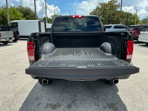 Used 2018 RAM 1500 Express RWD image 11