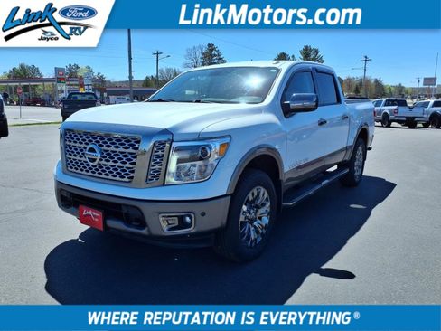 Used 2019 Nissan Titan Platinum Reserve w/ Platinum Utility Package image 1