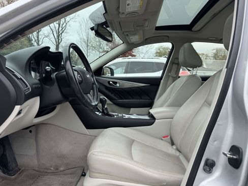 Used 2015 INFINITI Q50 Premium w/ Navigation Package AWD/4WD image 13