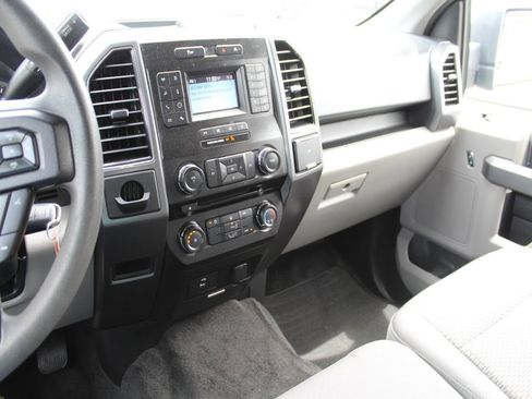 Used 2018 Ford F150 XLT RWD image 17