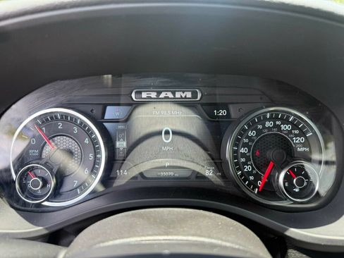 Used 2025 RAM 1500 Big Horn AWD/4WD image 4