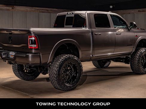 Used 2021 RAM 2500 Laramie w/ Night Edition image 9