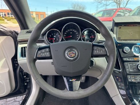 Used 2011 Cadillac CTS V image 10