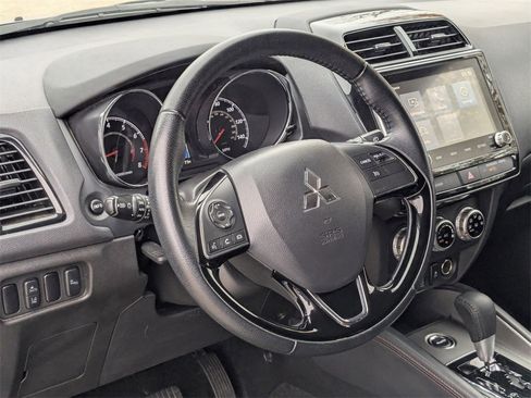 Used 2024 Mitsubishi Outlander Sport ES image 15