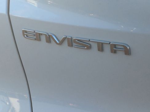 Used 2024 Buick Envista Avenir image 15