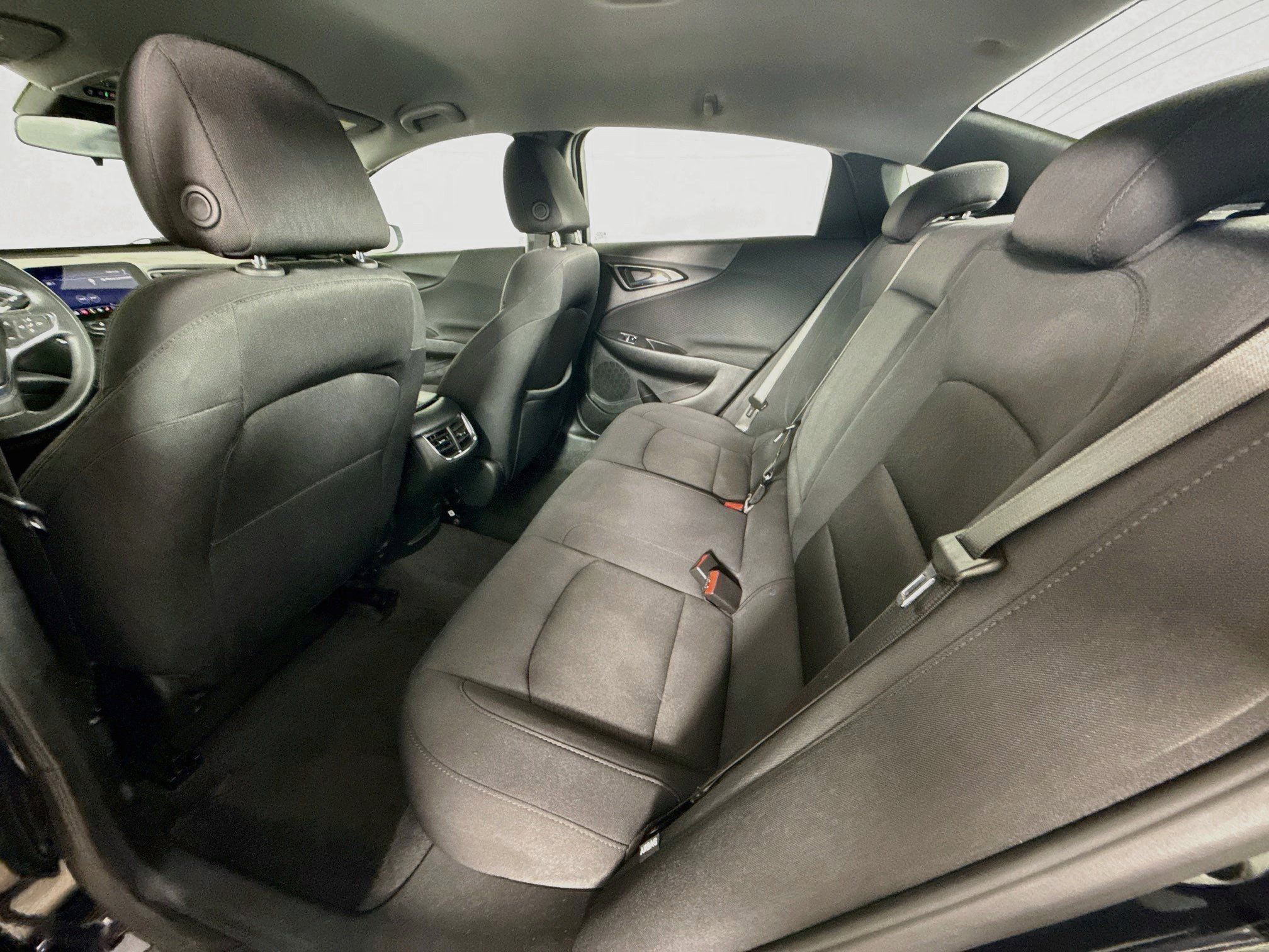 Used 2025 Chevrolet Malibu LT FWD image 25